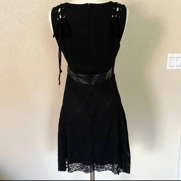 Black Lace Sleeveless Goth/Emo Dress - Picture 12 of 12